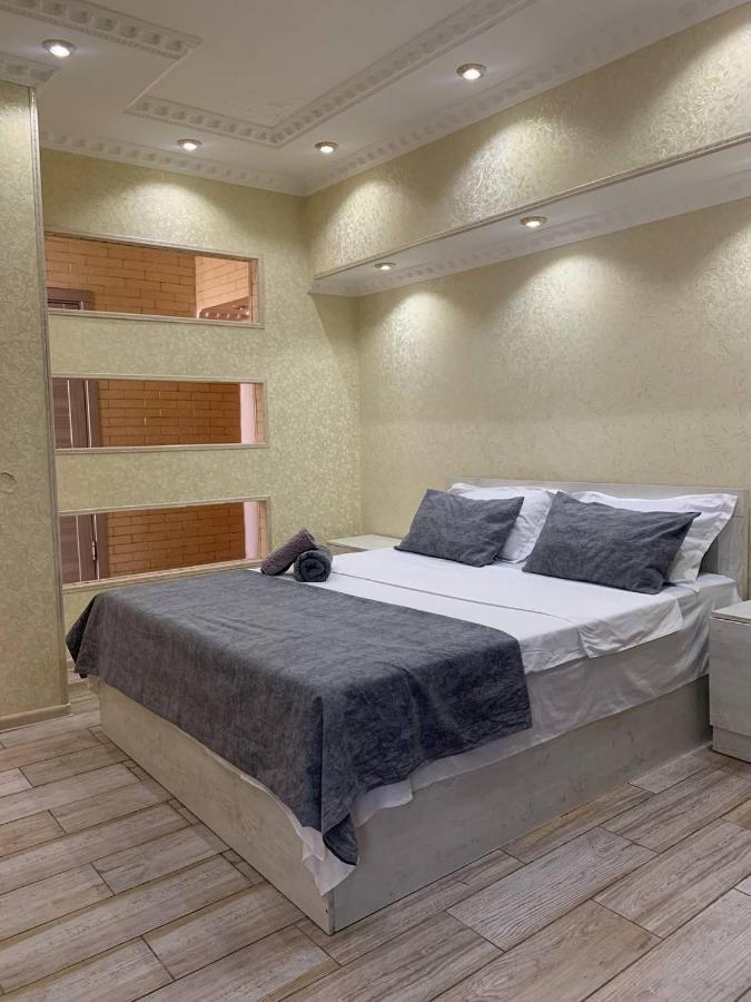 Apartamento Lux Shymkent Exterior foto